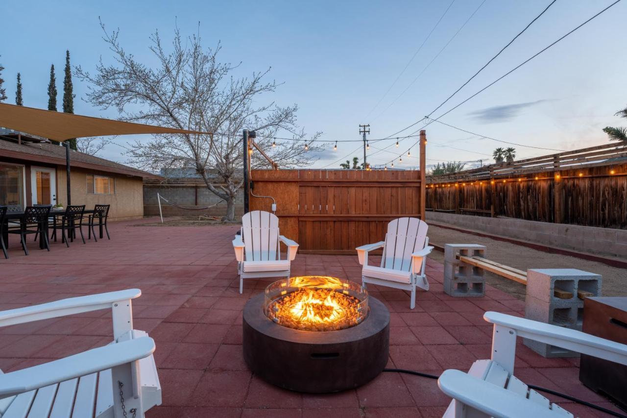 Tortoise Oasis - Hot Tub, Shuffleboard, & More! Villa Yucca Valley Exterior foto